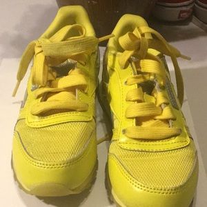 Reebok girl yellow Sneakers lace up size 13